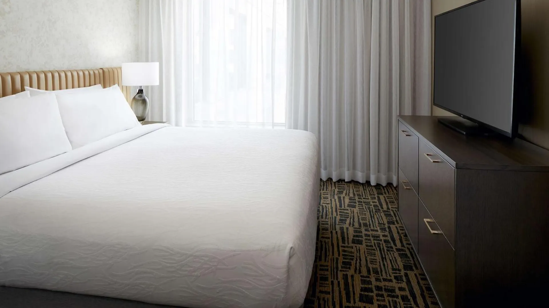 Homewood Suites By Hilton Montreal Midtown