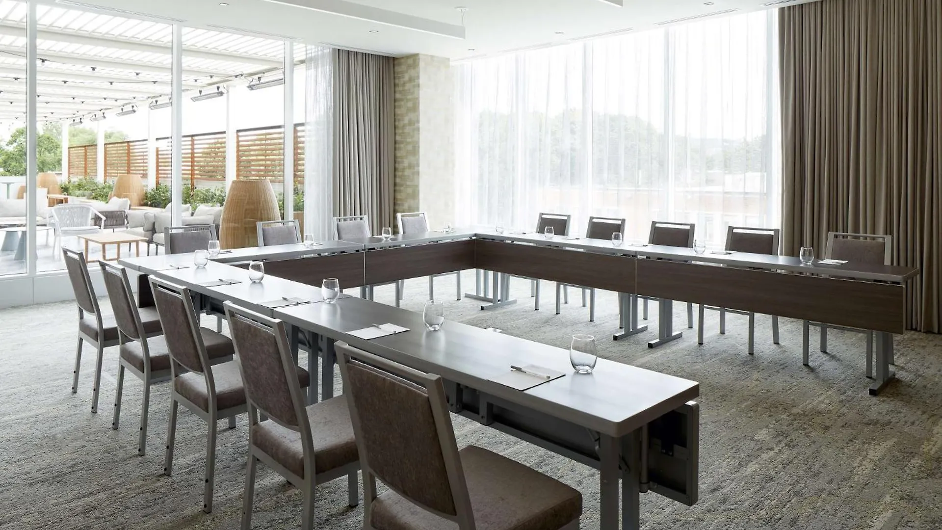 Homewood Suites By Hilton Montreal Midtown