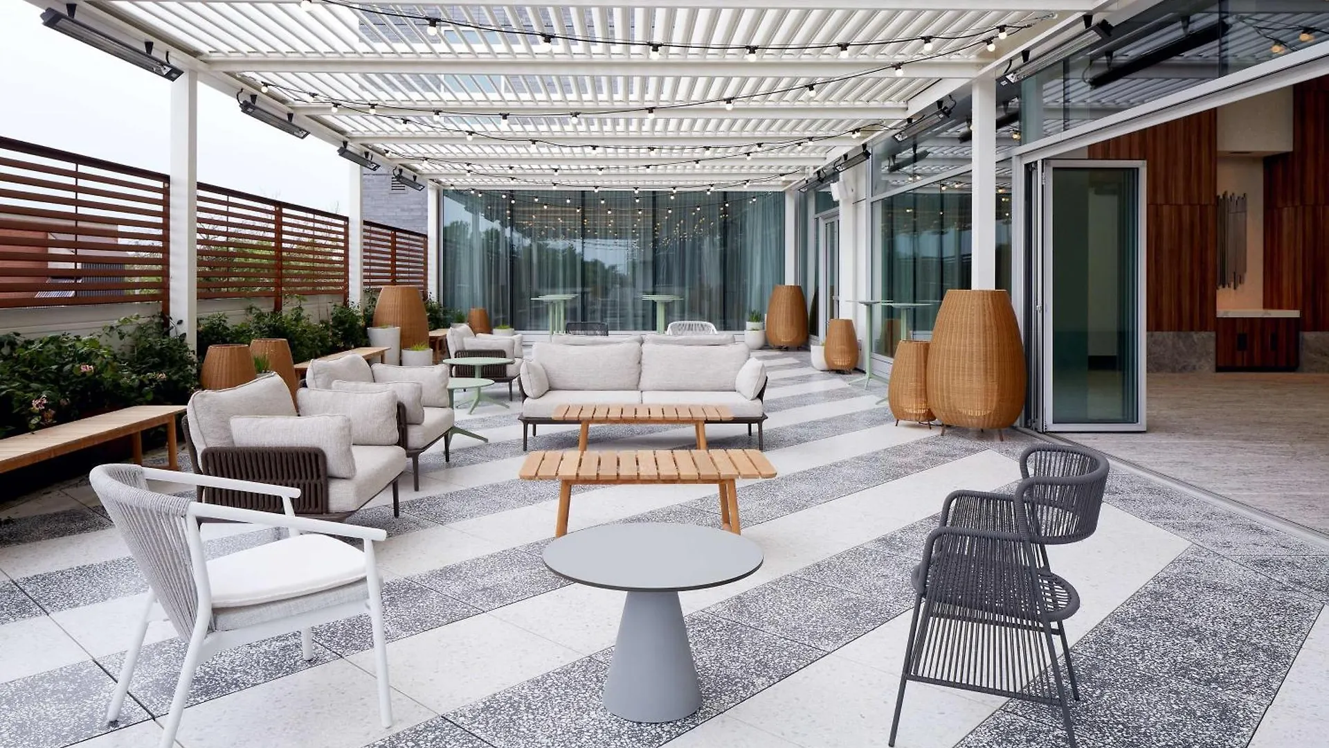 Homewood Suites By Hilton Montreal Midtown Hotel
