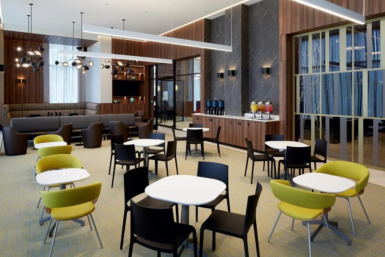 Homewood Suites By Hilton Montreal Midtown فندق