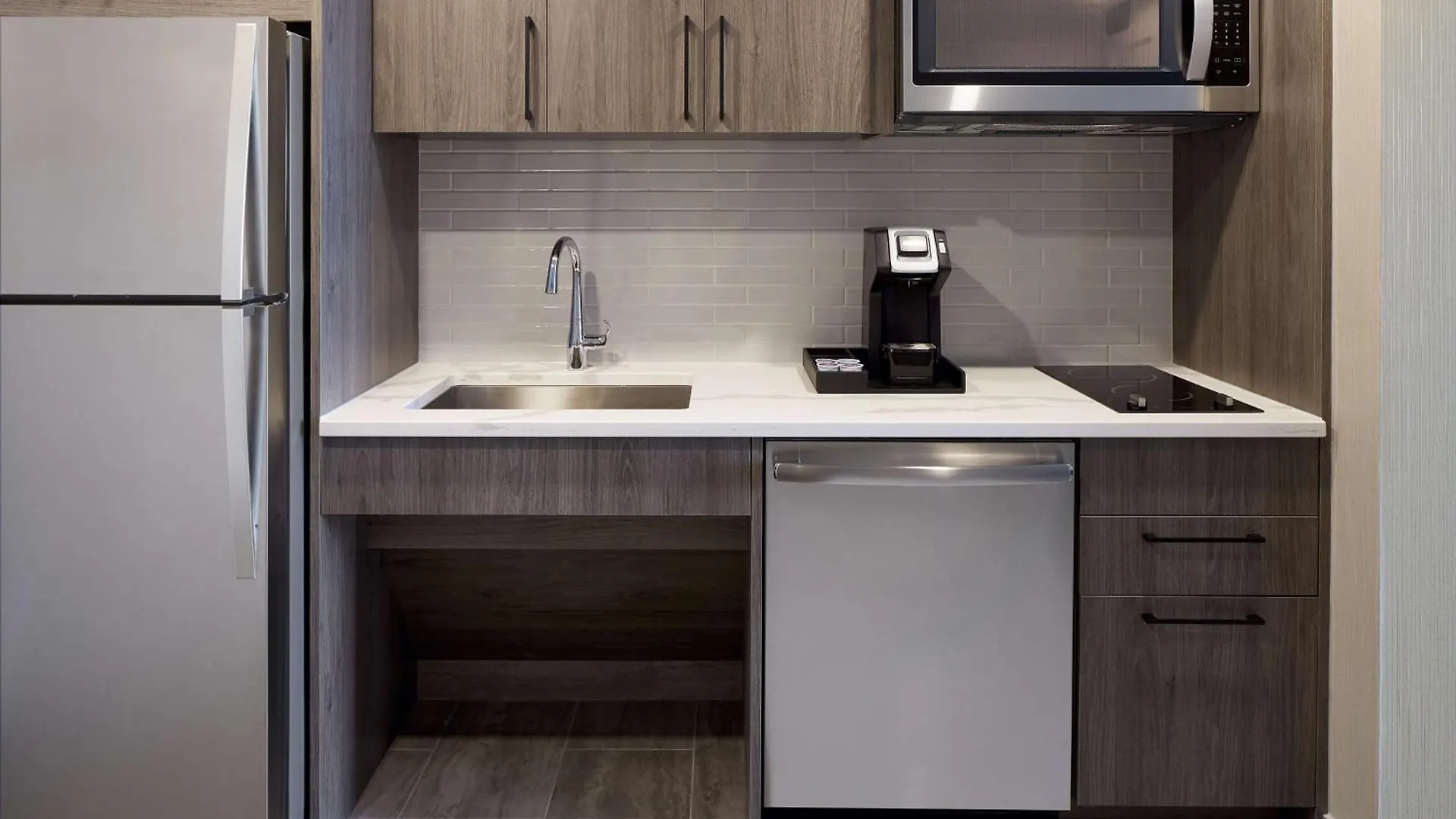 *** فندق Homewood Suites By Hilton Montreal Midtown كندا