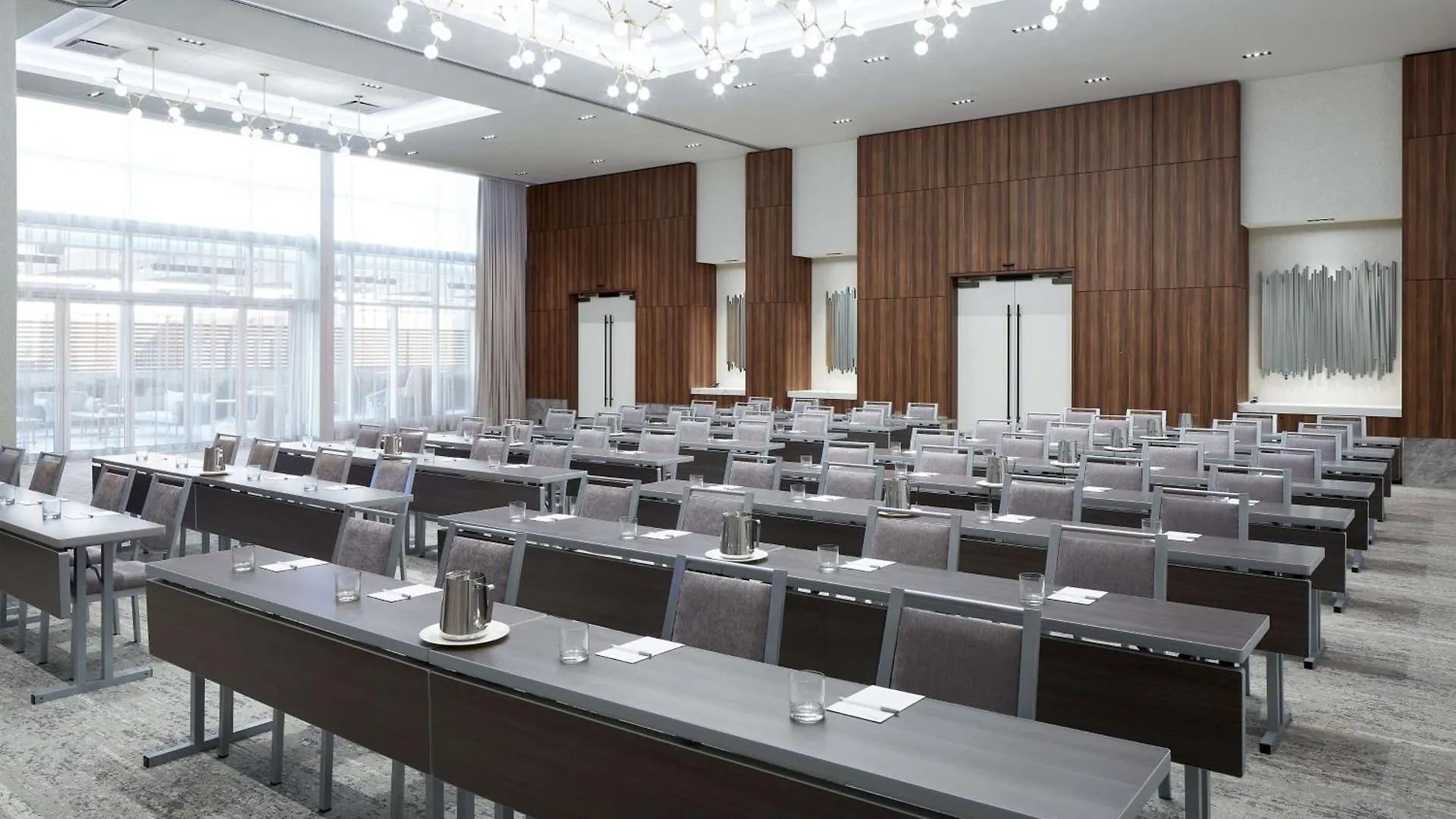*** فندق Homewood Suites By Hilton Montreal Midtown كندا